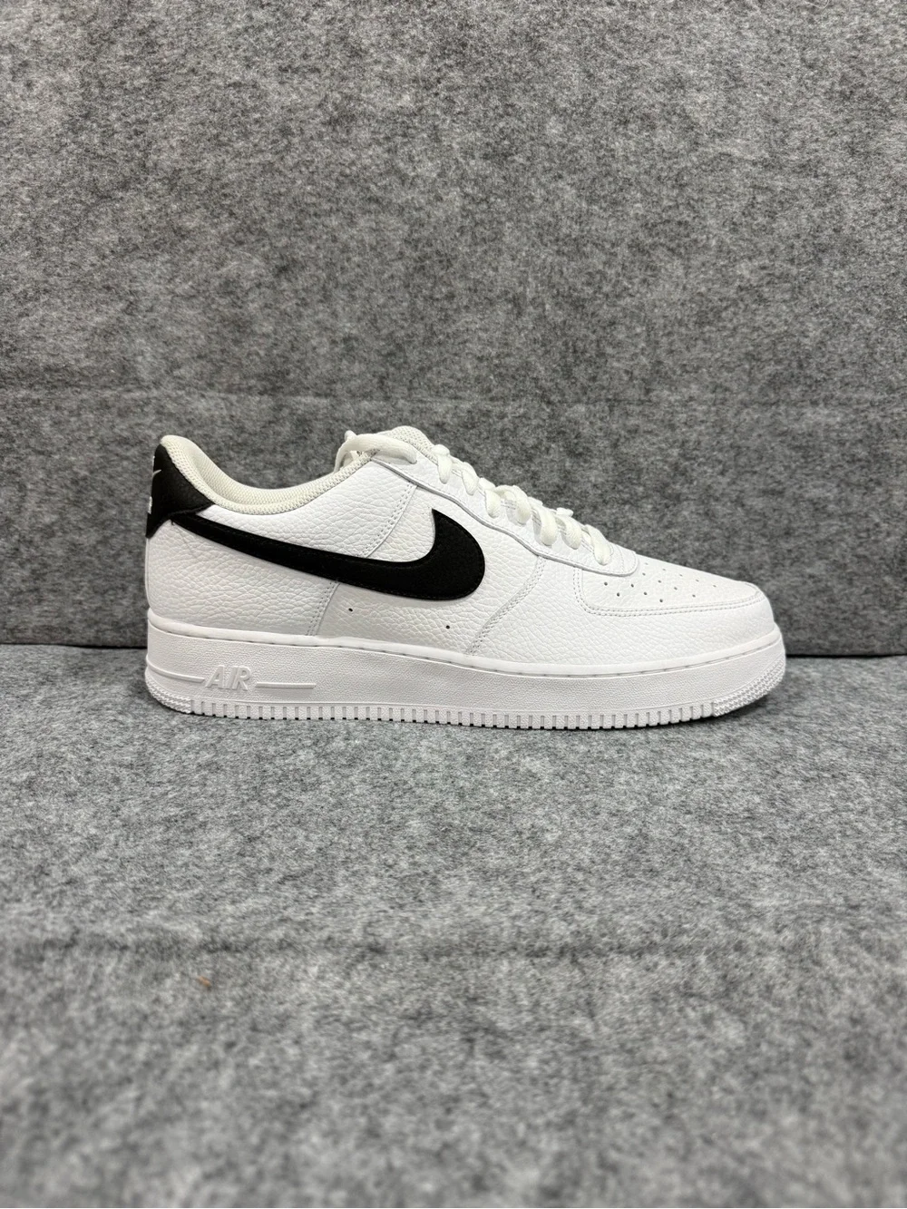 Men's 13 Air Force 1 '07 White/ Black